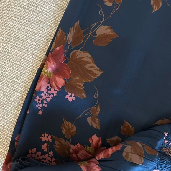 Reformation Frankie Silk Maxi Dress Sz6 Core Navy Red Floral Holiday Cocktail - Picture 8 of 9